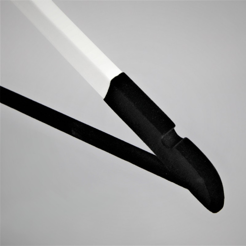 Плечики деревянные флокированные C30NF(бел/черн) фото 3