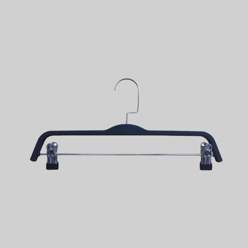 Вешалка- плечики с покрытием soft-touch АМ-212(черн)