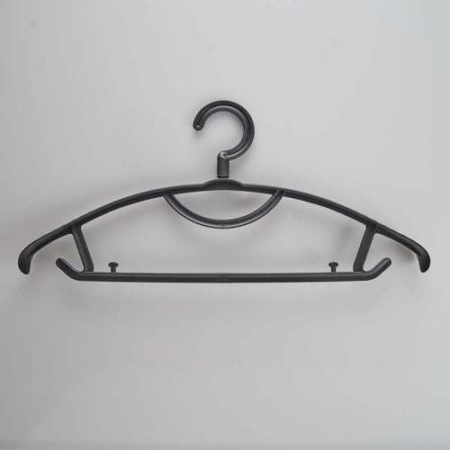 Вешалка-плечики пластиковая с перекладиной АМ-077(черн)
