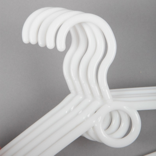 Вешалка пластиковая В-310П(крут) фото 2