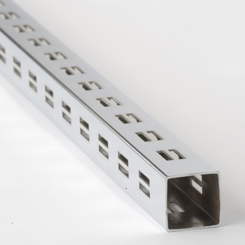 Стойка перфорированная TPQ1-3000-38 Стойка перфорированная TPQ1-3000-38