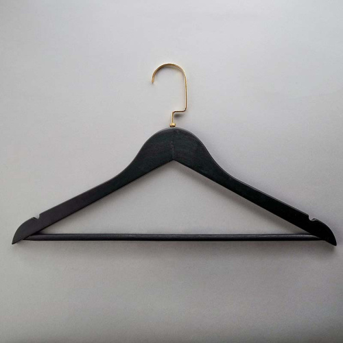 Плечики из дерева с перекладиной C30N/1-К(черн/зол)